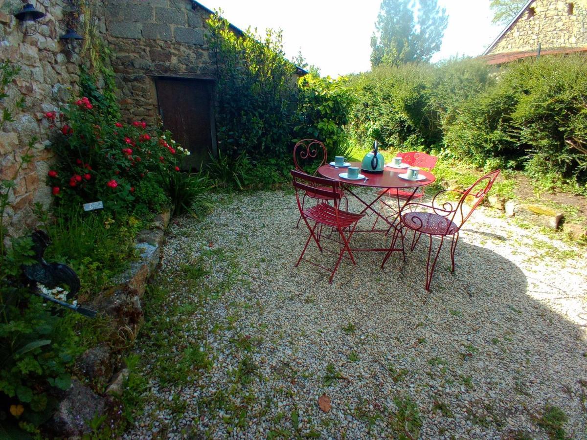 Gite Les Trefles Proche De La Plage En Baie Du Mont St Michel Carolles Εξωτερικό φωτογραφία